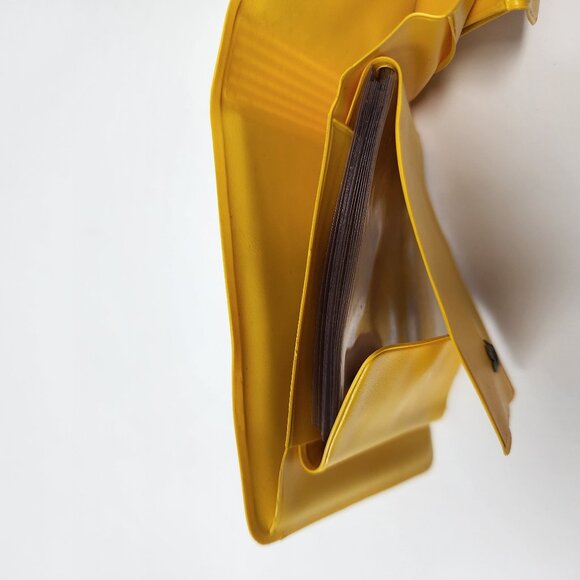 Vtg 70s Sirco Star Brand Hong Kong Yellow Faux Patent Leather Wallet Coin Pouch - Picture 13 of 16